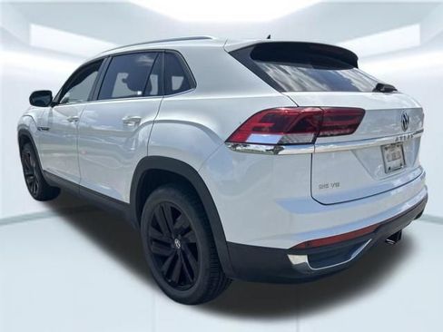 Used 2023 Volkswagen Atlas Cross Sport SE w/ Panoramic Sunroof Package FWD image 8