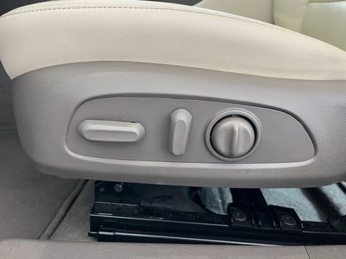 Used 2024 Chevrolet Malibu LT image 23