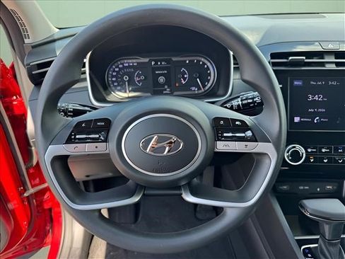 Certified 2023 Hyundai Tucson SEL FWD image 25