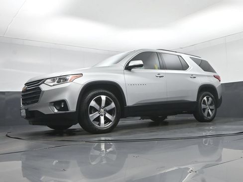 Used 2019 Chevrolet Traverse LT w/ LT Premium Package AWD/4WD image 65