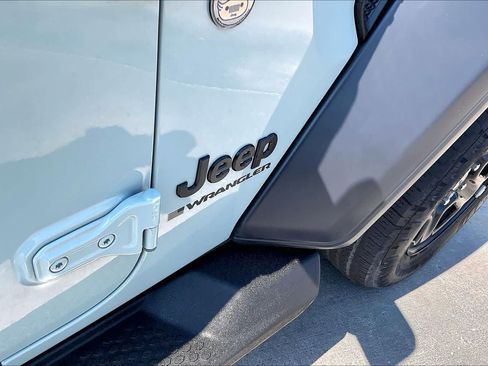 Used 2024 Jeep Wrangler Sport AWD/4WD image 30
