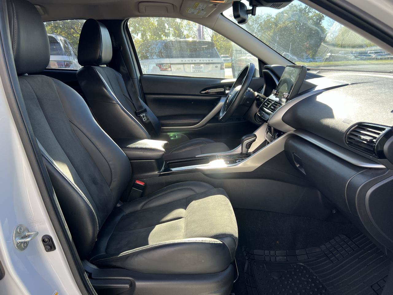 Used 2022 Mitsubishi Eclipse Cross AWD image 16