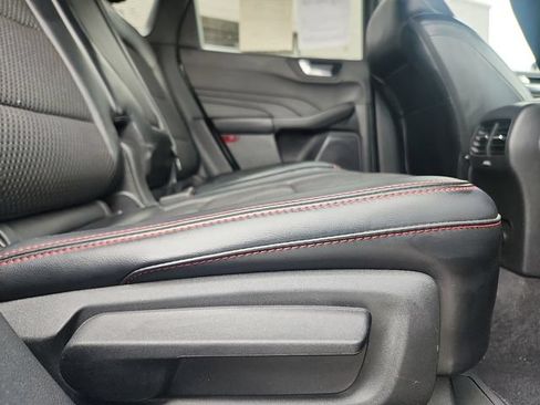Certified 2023 Ford Escape ST-Line AWD/4WD image 30