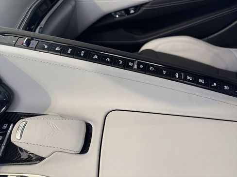 Used 2025 Chevrolet Corvette Stingray Premium Conv w/ Z51 Performance Package image 16