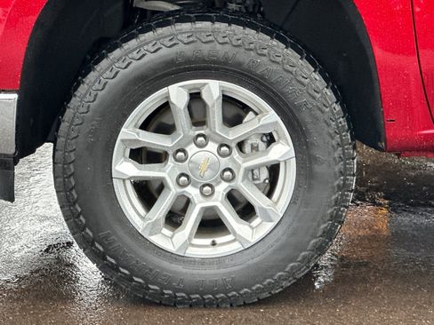 Used 2022 Chevrolet Silverado 1500 LT w/ Z71 Off-Road Package image 23