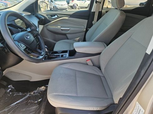 Used 2018 Ford Escape SE w/ SE Sync 3 Package FWD image 15