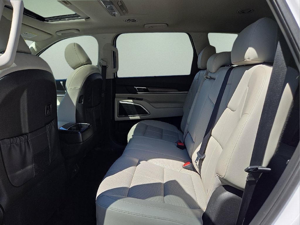 Used 2021 Kia Telluride EX AWD/4WD image 8