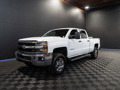 Used 2015 Chevrolet Silverado 2500 LT AWD/4WD image 1
