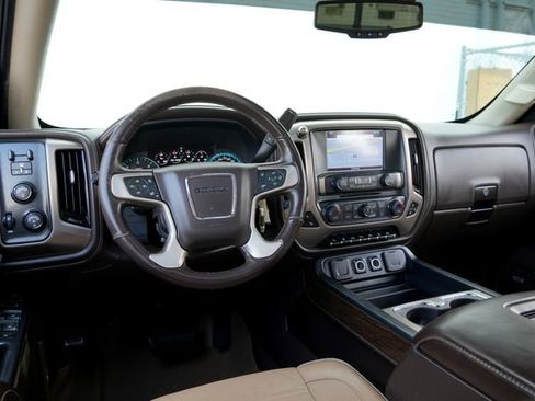 Used 2017 GMC Sierra 1500 Denali w/ Denali Ultimate Package AWD/4WD image 38