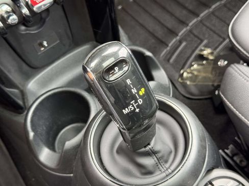 Used 2024 MINI Cooper S FWD image 27