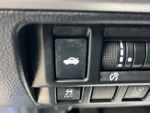 Used 2019 Subaru Legacy 2.5i AWD/4WD image 23
