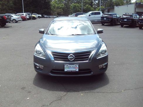 Used 2015 Nissan Altima 2.5 SL w/ Technology Package FWD image 8