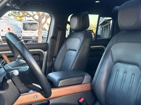 Used 2021 Land Rover Defender 110 X-Dynamic HSE image 6