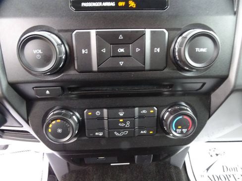 Used 2018 Ford F150 4x4 SuperCab XLT w/ Equipment Group 301A Mid image 24