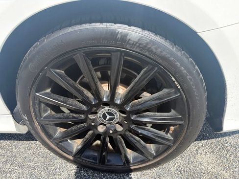 Used 2018 Mercedes-Benz C 300 Sedan image 15