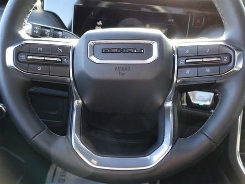 New 2026 GMC Yukon XL Denali w/ Sun & Power Step Package AWD/4WD image 32