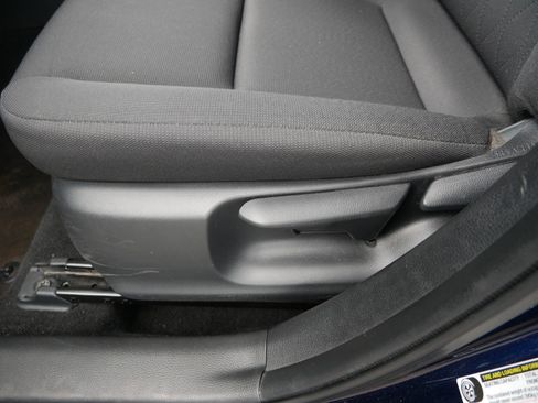Used 2024 Toyota Corolla LE FWD image 19
