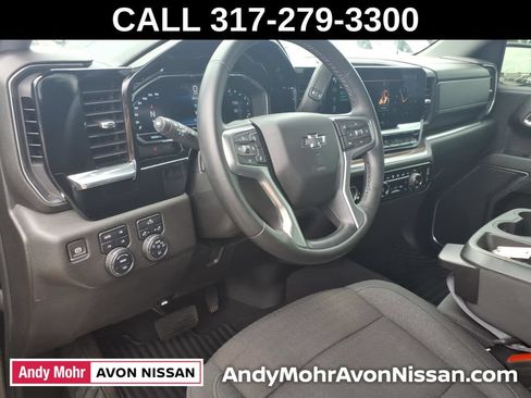 Used 2023 Chevrolet Silverado 1500 RST w/ Z71 Off-Road Package AWD/4WD image 18