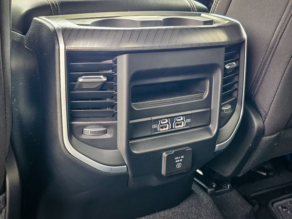 Used 2025 RAM 1500 Big Horn AWD/4WD image 38