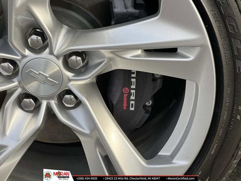 Used 2022 Chevrolet Camaro LT w/ Technology Package image 11