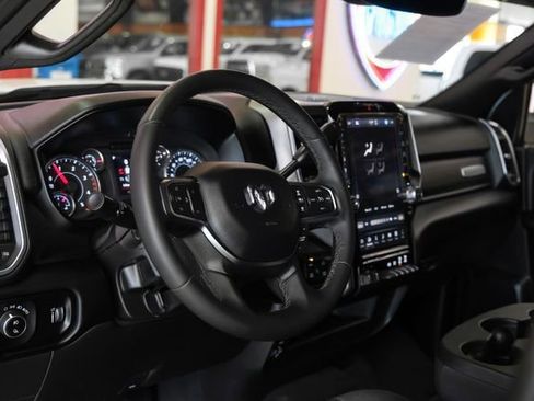 Used 2025 RAM 2500 Big Horn AWD/4WD image 5
