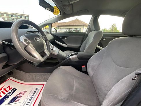 Used 2015 Toyota Prius Three FWD image 22