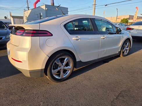 Used 2013 Chevrolet Volt Premium w/ Premium Trim Package FWD image 4