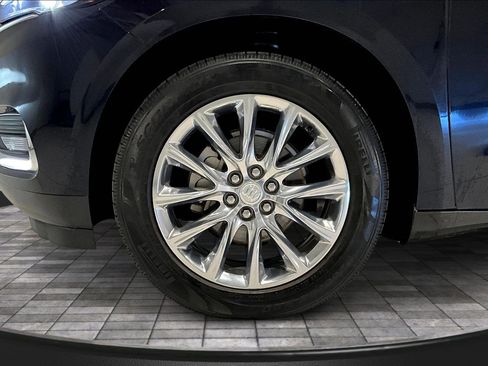 Used 2020 Buick Enclave Premium w/ Sun and Sites Package image 33