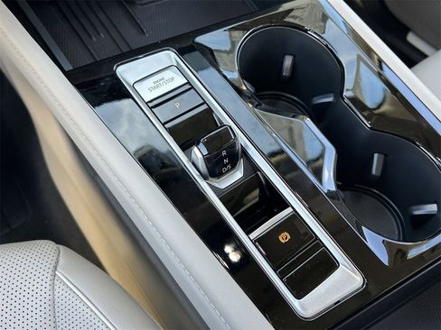 New 2026 Volkswagen Atlas SEL Premium R-Line image 26