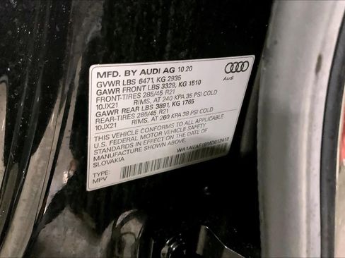 Used 2021 Audi Q8 Premium w/ Black Optic Package image 36