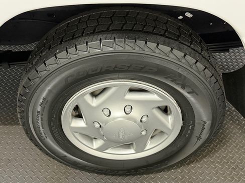 Used 2013 Ford E-350 and Econoline 350 Extended Super Duty RWD image 20