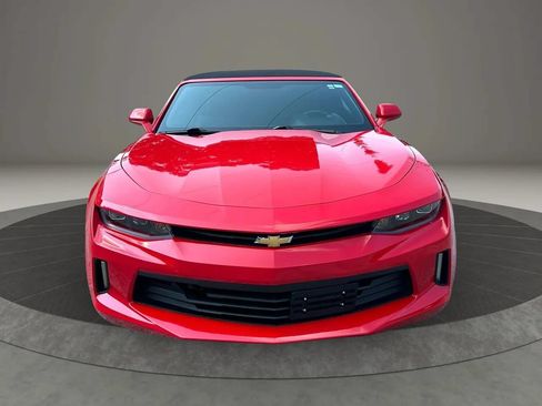Used 2018 Chevrolet Camaro LT RWD image 8
