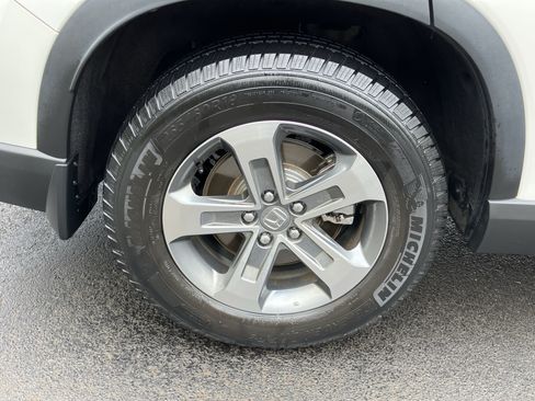 Used 2023 Honda Pilot EX-L image 13