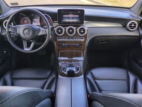 Used 2017 Mercedes-Benz GLC 300 4MATIC w/ Premium 2 Package image 15