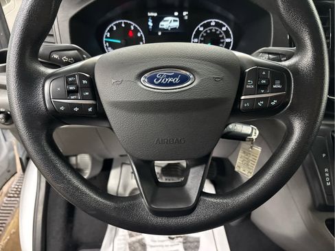 Used 2023 Ford Transit 350 XLT image 18