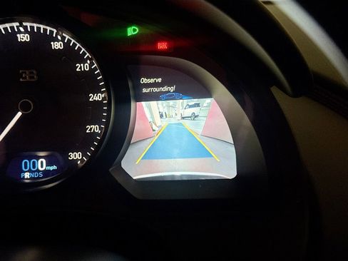 Used 2019 Bugatti Chiron image 14