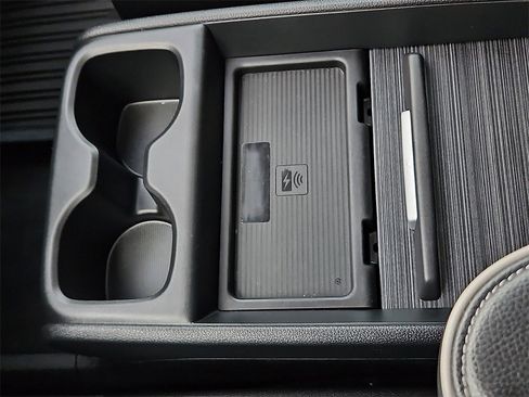 Used 2024 Honda Odyssey Elite image 23