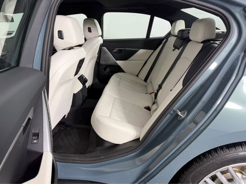 Certified 2025 BMW 530i xDrive image 16