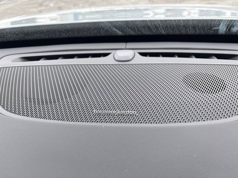 Certified 2025 Volvo XC90 B6 Plus image 43