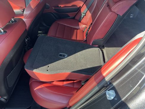 Used 2021 Kia Stinger GT2 image 25