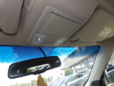 Used 2010 Ford Flex Limited FWD image 57