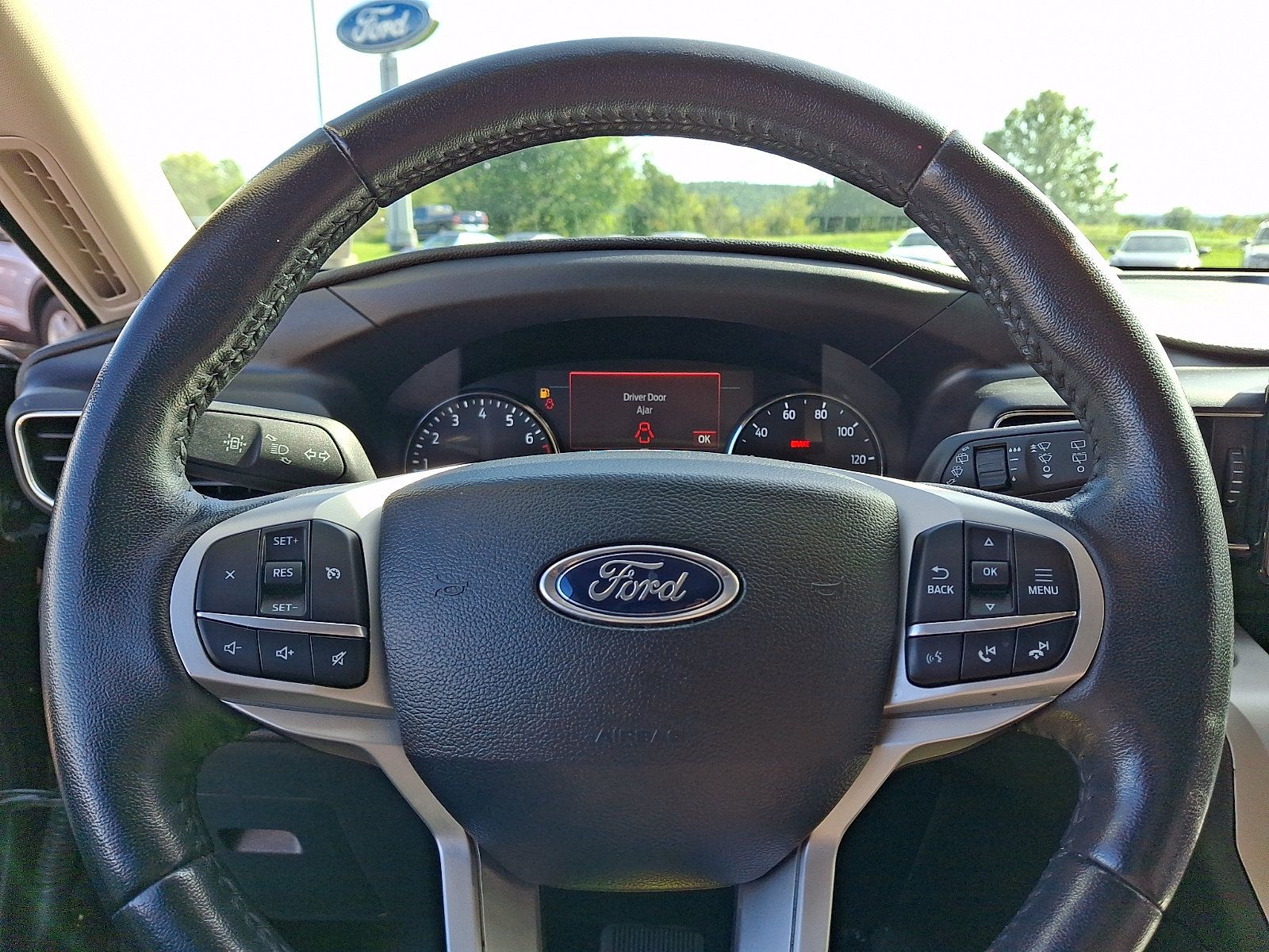 Certified 2023 Ford Explorer XLT w/ Equipment Group 202A AWD/4WD image 20