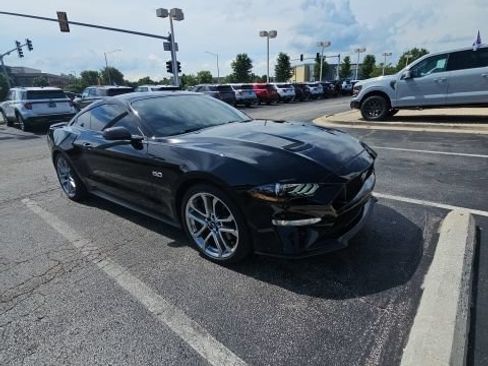 Used 2019 Ford Mustang GT Premium RWD image 2