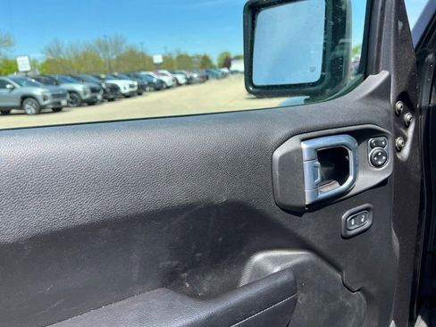 Used 2021 Jeep Gladiator Sport AWD/4WD image 18