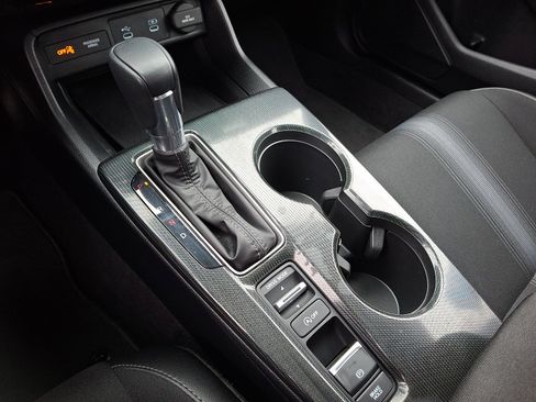 Used 2025 Honda Civic Sport image 18