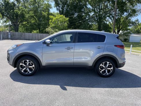 Used 2020 Kia Sportage LX AWD/4WD image 8
