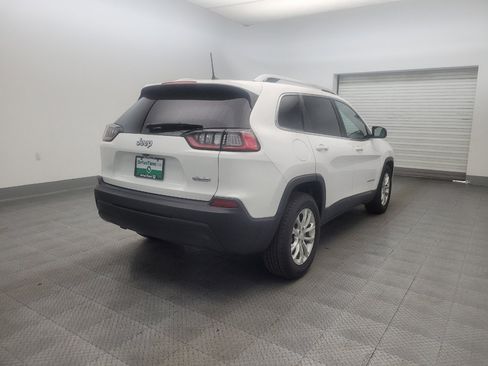 Used 2019 Jeep Cherokee Latitude w/ Popular Appearance Group image 9