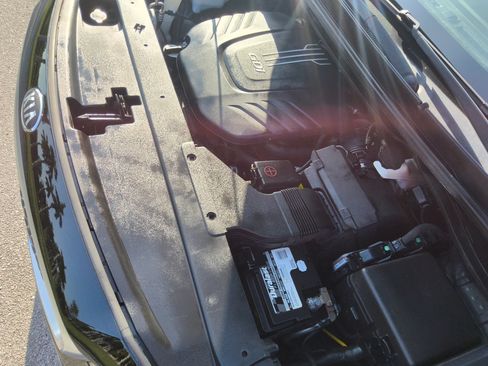 Used 2018 Kia Sedona SX FWD image 50