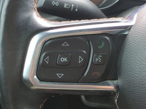 Used 2021 Jeep Wrangler Unlimited Sahara AWD/4WD image 24