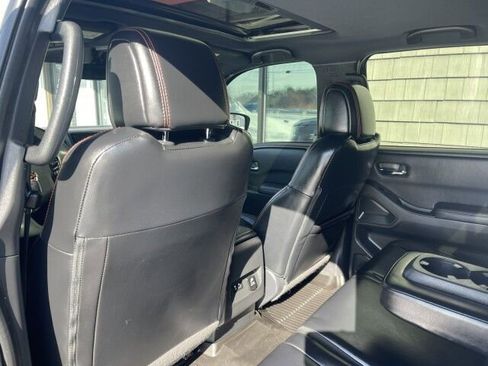 Used 2023 Nissan Frontier PRO-4X w/ Pro-4X Premium Package image 17